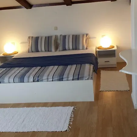 Sloth Apartman